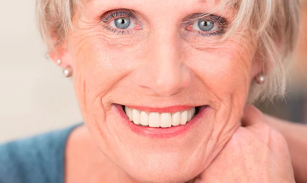32157 teeth whitening app photo