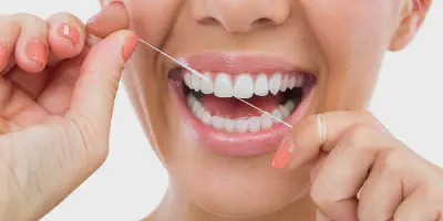 /img/32187-white-smile.webp