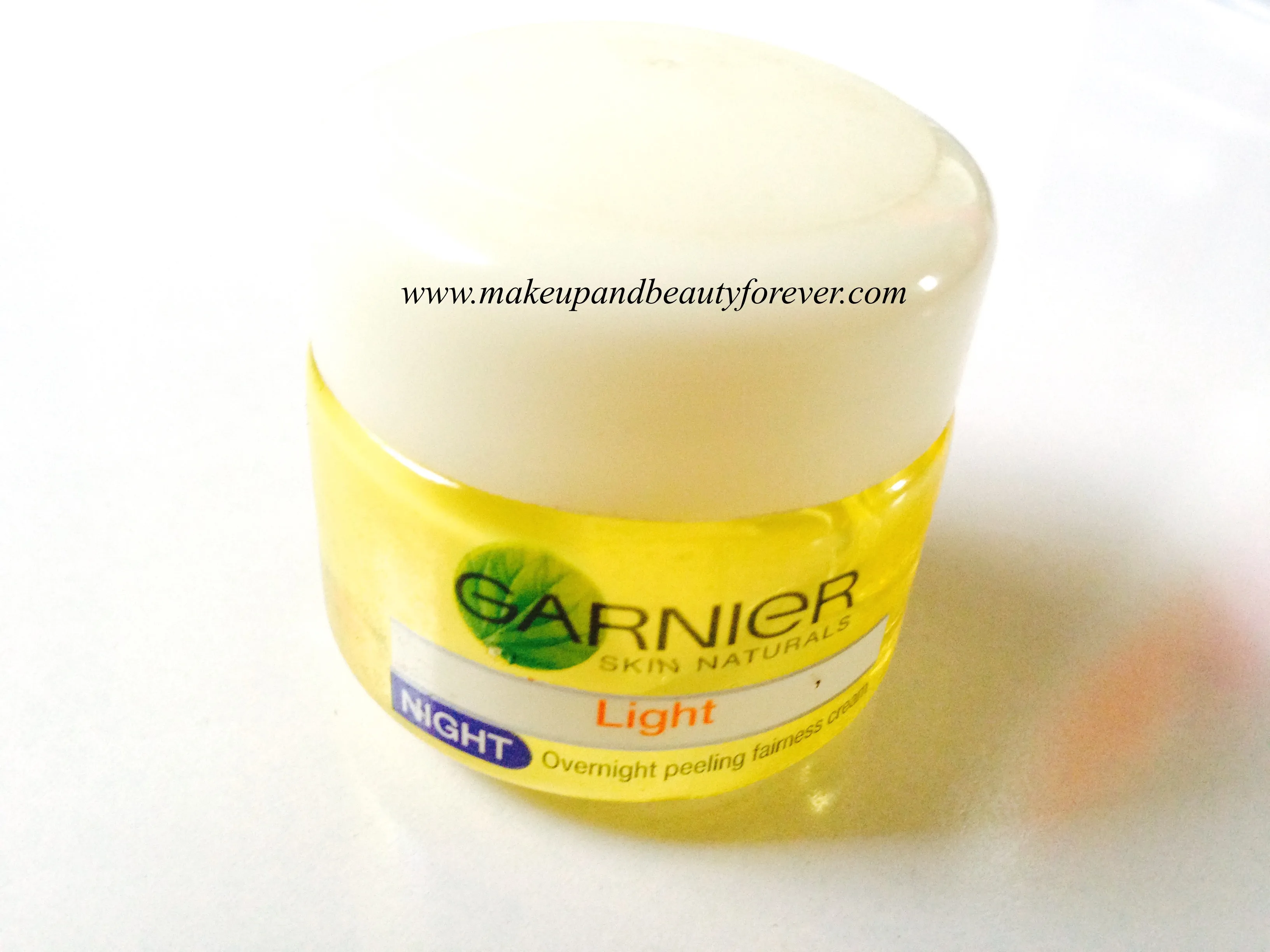 /img/32311-sunscreen-protection.webp